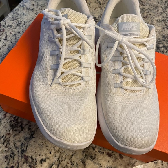 Nike - Picture 1 of 12